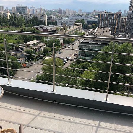 Аренда Апартаментов В Центре Киева كييف المظهر الخارجي الصورة